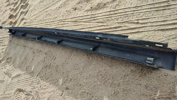 10-14 Subaru Legacy Outback Driver Left Lower Rocker Panel Moulding Side Skirt — photo 7