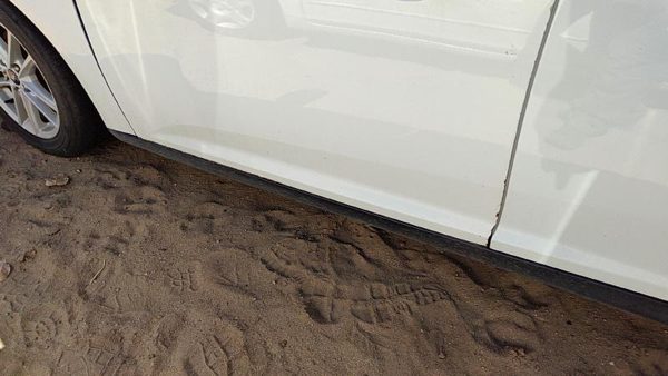 12-18 Ford Focus Driver Left Lower Rocker Panel Moulding Side Skirt Oem White Yz — photo 4