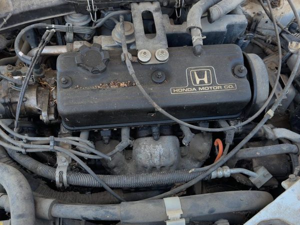 1988-1989 Honda Accord Lx Cylinder Head Assembly Oem 2.0L Carbureted Automatic — photo 1