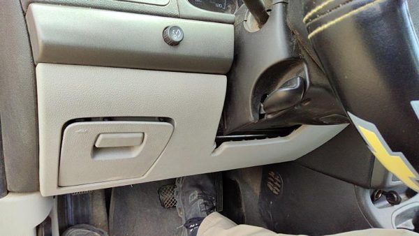 05-10 Chevy Cobalt Lower Dash Under Column Knee Bolster Trim Panel Oem Gray 14C — photo 4