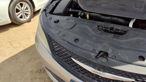 2015 Chrysler 200 Grille Billet Silver Psc — photo 6