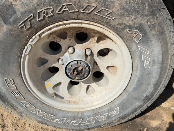 1989-1992 Isuzu Pup 15" Aluminum Wheel Oem Factory Rim #4 894333702 — photo 2