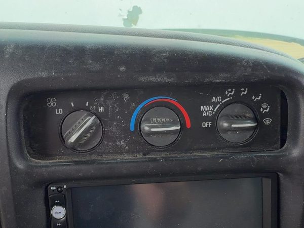 01-07 Express Van 2500 Temperature Control Module In Dash Heater Ac Head Unit — photo 2