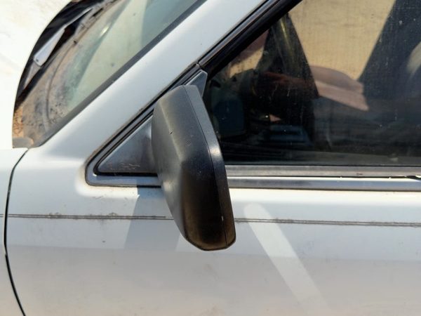 1986-1989 Honda Accord Lx Driver Left Power Side Mirror Door Mounted Oem Sedan — photo 3