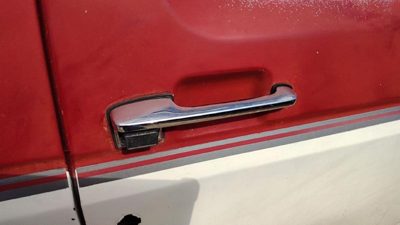 1988 Ford F150 Outside Door Handle RH Red White