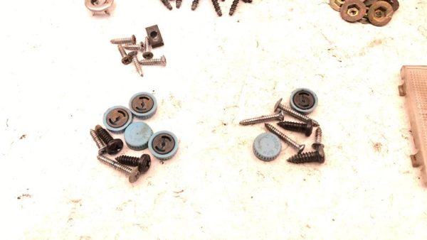 1984 Cadillac Deville Misc Front Left And Right Door Panel Hardware Oem — photo 4