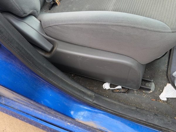 2007-2012 Nissan Sentra Passenger Right Side Seat Trim Panel Oem Charcoal X — photo 4