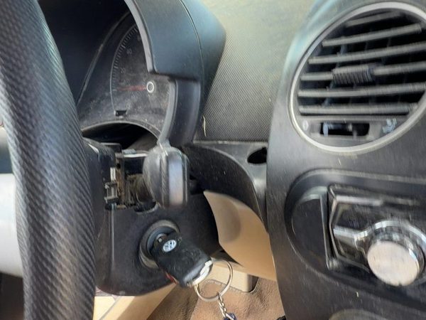06-10 Vw Beetle Convertible Steering Column Assembly Oem Floor Shift Automatic — photo 3