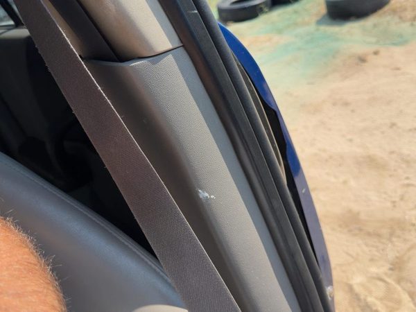 2002-2007 Saturn Vue Redline Driver Left Lower B-Pillar Trim Gray 17D 22730149 — photo 4