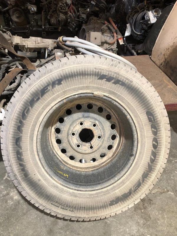 2012 GMC Sierra 1500 Wheel Spare With 265/70-17 — photo 2