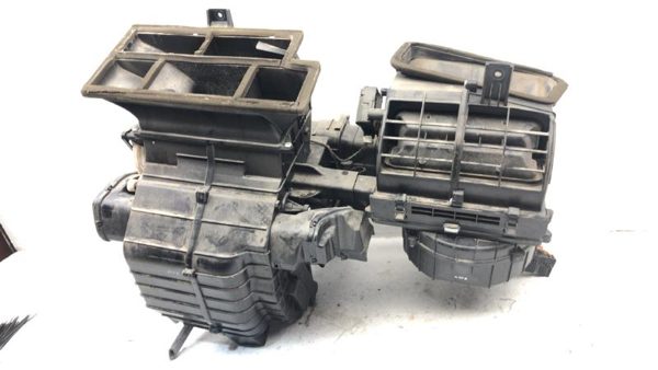 2005-2009 Hyundai Tucson Complete Heater Box Housing Behind Dash Oem — photo 1