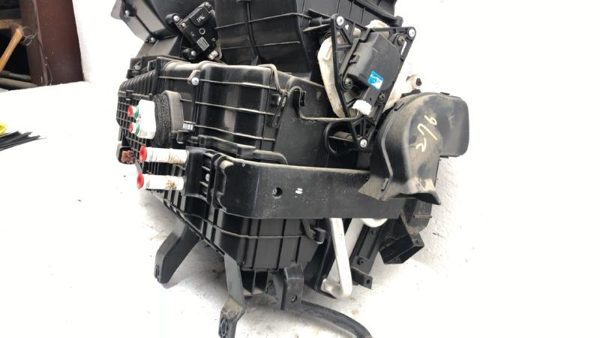 2005-2009 Hyundai Tucson Complete Heater Box Housing Behind Dash Oem — photo 10