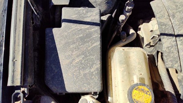 2011 Toyota RAV4 Engine Fuse Box 2.5L — photo 1