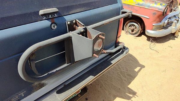 83-94 Chevy S10 Blazer Spare Tire Carrier Oem Swing Out Rear — photo 4