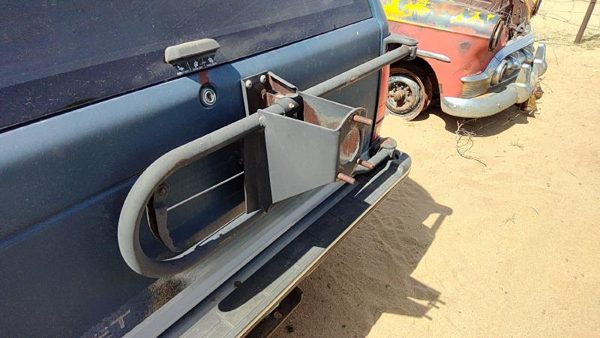 83-94 Chevy S10 Blazer Spare Tire Carrier Oem Swing Out Rear — photo 5