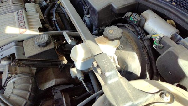 1992 Buick Park Ave Ultra Power Brake Booster With Master Cylinder Pair Set OEM — photo 2