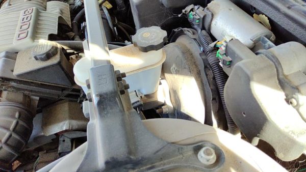 1992 Buick Park Ave Ultra Power Brake Booster With Master Cylinder Pair Set OEM — photo 1