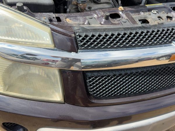 2005-2009 Chevy Equinox Front Grille Assembly Oem Black Amethyst 71U 05481230 — photo 5