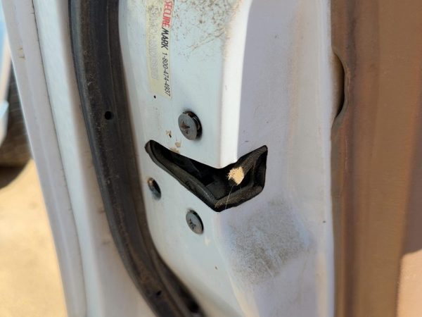 1996-1998 Mercury Villager Driver Left Front Door Latch With Rods/Cables Oem — photo 1