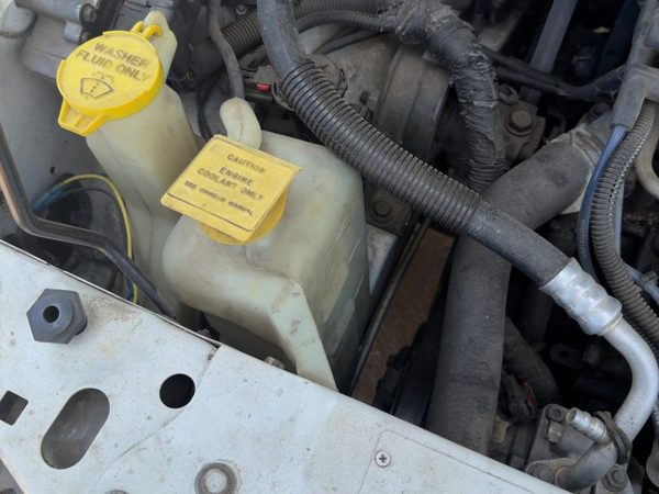 99 Town & Country Coolant Reservoir Radiator Overflow Tank Bottle Oem 3.3L — photo 3