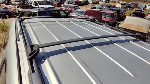 2010 Chevy Tahoe Luggage Rack — photo 1