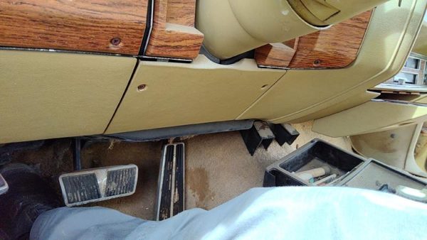1980-1984 Cadillac Deville Lower Dash Under Column Knee Bolster Trim Panel Oem — photo 1