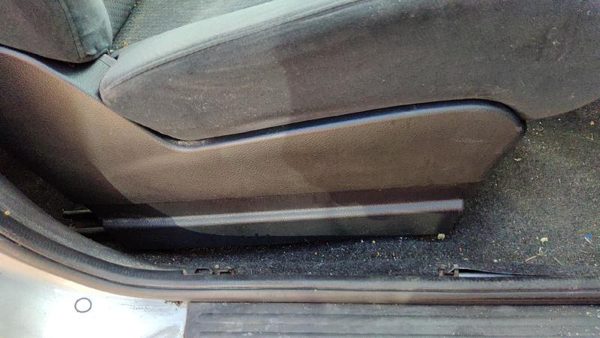 2007-2012 Nissan Versa Passenger Right Side Seat Trim Panel Oem Charcoal G — photo 1