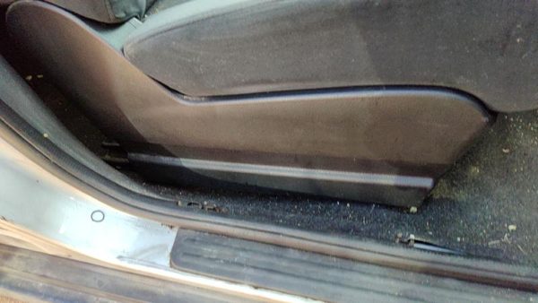2007-2012 Nissan Versa Passenger Right Side Seat Trim Panel Oem Charcoal G — photo 3