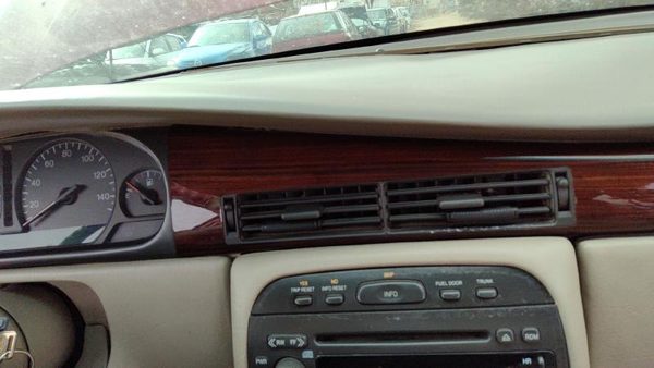 96-02 Eldorado Center Dash Heater Vent Assembly Ac Woodgrain Passenger Trim — photo 4