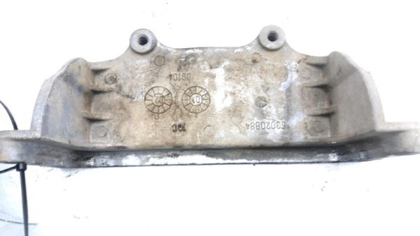 06 Dodge Durango Engine To Transmission Brace Bracket Bolts Hardware 4.7L At 4X4 — photo 1