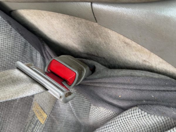 98 Chevy S10 Blazer Passenger Right Front Seat Belt Buckle Receiver Oem Gray 92H — photo 5