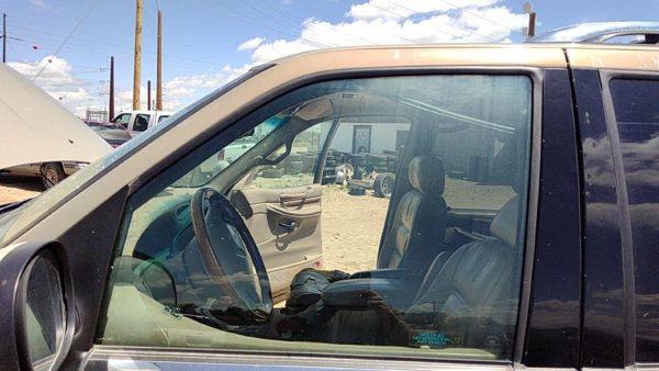 1998-02 Lincoln Navigator Driver Left Front Side Window Door Glass Oem — photo 2