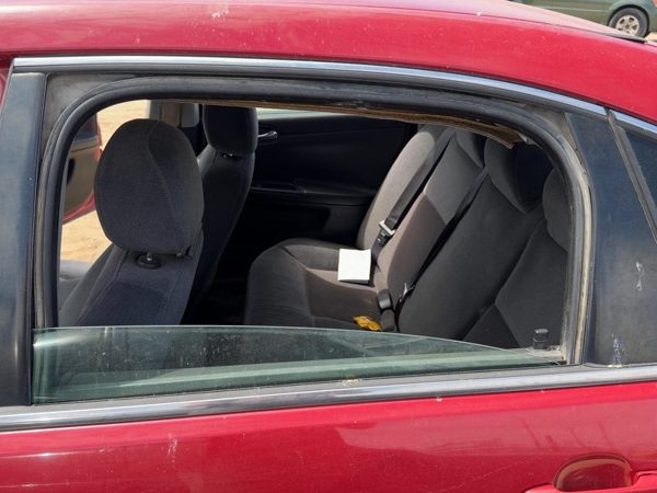2006-2016 Chevy Impala Driver Left Rear Side Window Door Glass Oem Back 25799129 — photo 1