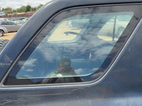 1998-2004 Isuzu Rodeo Passenger Right Rear Quarter Glass Back Side Window Oem — photo 2