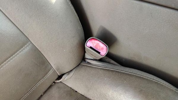 2002-2005 Ford Explorer Passenger Right Front Seat Belt Buckle Receiver Tan Gp — photo 2