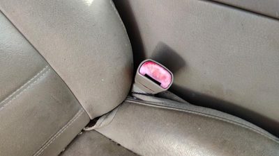 2002-2005 Ford Explorer Passenger Right Front Seat Belt Buckle Receiver Tan Gp