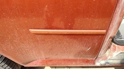05-07 Chevy Cobalt Passenger Right Rear Moulding On Quarter Panel Oem Orange 56U