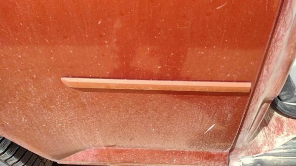 05-07 Chevy Cobalt Passenger Right Rear Moulding On Quarter Panel Oem Orange 56U — photo 2