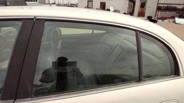 2000-05 Buick Lesabre Driver Left Rear Side Window Door Glass Oem Back 15256611 — photo 1