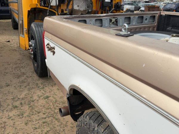 1997 Ford F250 Pickup Box/bed Assembly Tan White Dy — photo 2