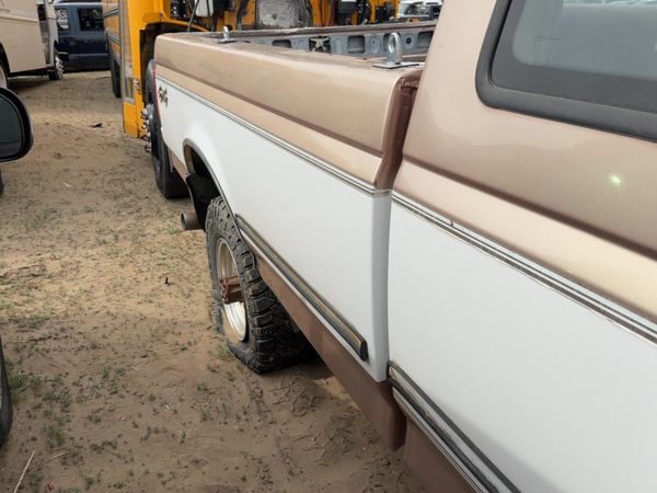 1997 Ford F250 Pickup Box/bed Assembly Tan White Dy — photo 4
