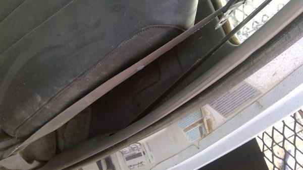 1996-1997 Ford F450 Driver Left Front Seat Belt Retractor Oem Shoulder Gray — photo 5