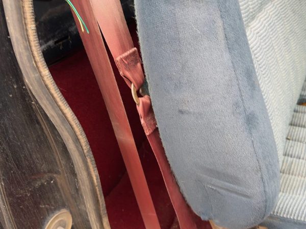 1988-1994 Chevrolet K1500 Passenger Front Seat Belt Red — photo 4