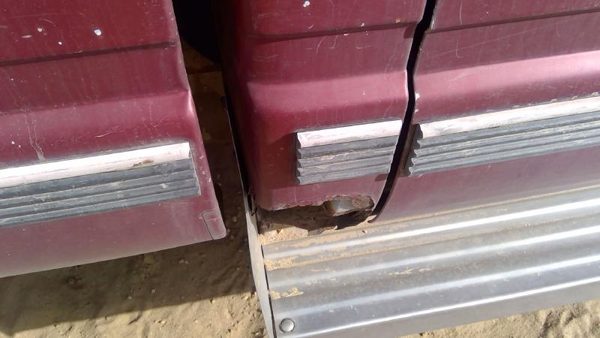 88-99 Gmc Sierra 2500 Passenger Right Rear Moulding On Quarter Panel Oem Cab — photo 4