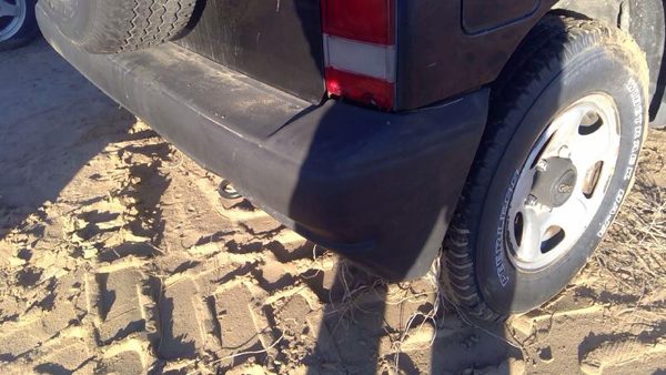 1996 1997 1998 Geo Tracker Rear Bumper Cover Assembly Oem Back Black 91173385 — photo 4