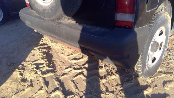 1996 1997 1998 Geo Tracker Rear Bumper Cover Assembly Oem Back Black 91173385 — photo 2
