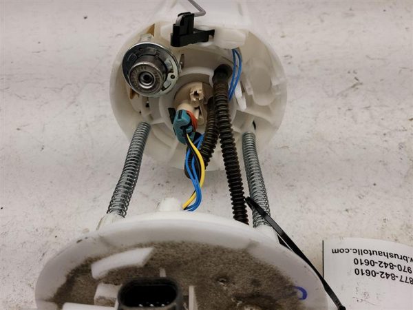 2011 Free Shipping + Fuel Pump Assembly Sending Unit 2.0L Fits 11-12 Regal OEM — photo 6