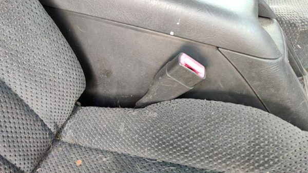 1995-1997 S10 Blazer Passenger Right Front Seat Belt Buckle Receiver Oem Gray — photo 2