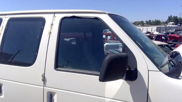 1993 Ford Van Front Door RH White — photo 9