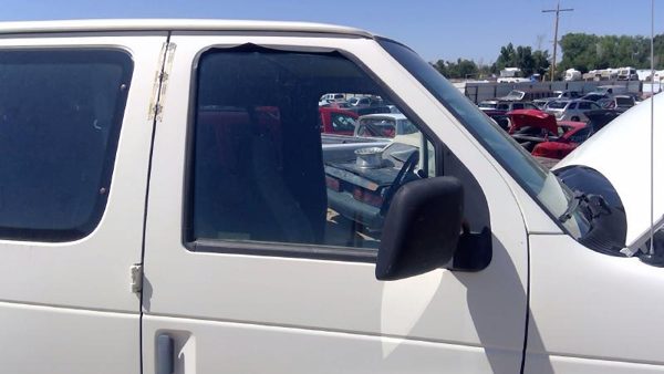 1993 Ford Van Front Door RH White — photo 10